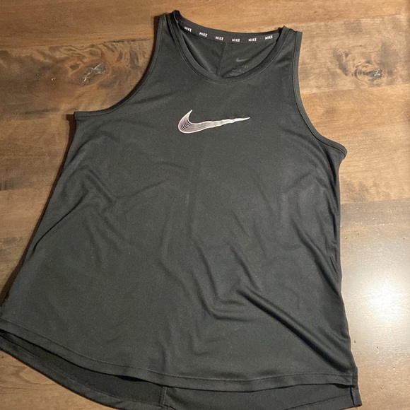 Girls youth Nike activewear set - Picture 6 of 7